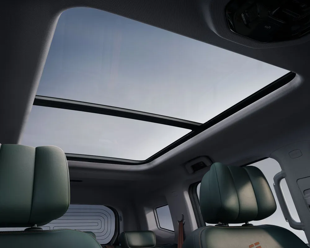 Панорамний дах