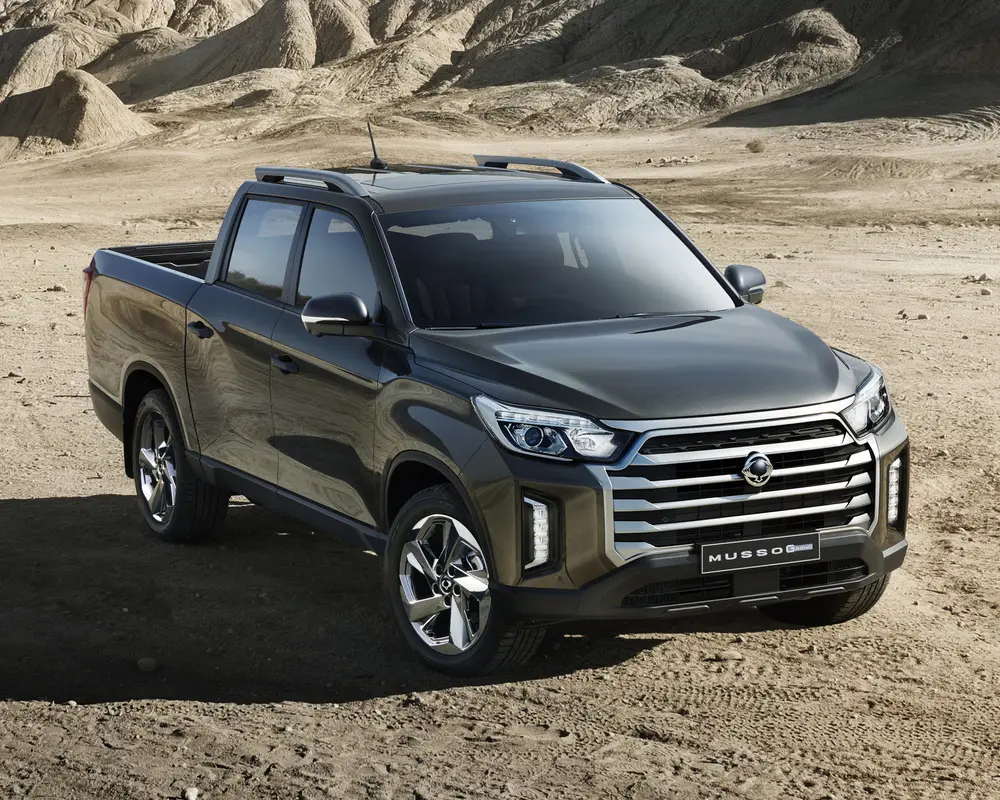 Суворий та впізнаваний екстер'єр