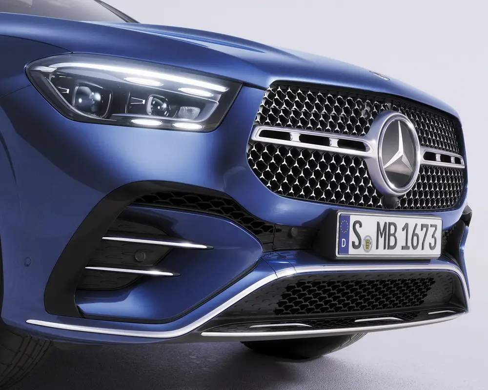 Потужна передня частина