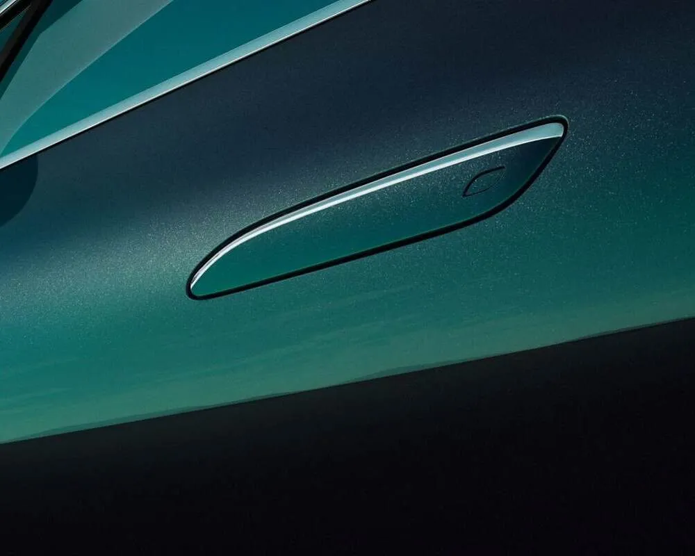 Ручки дверей врівень із кузовом