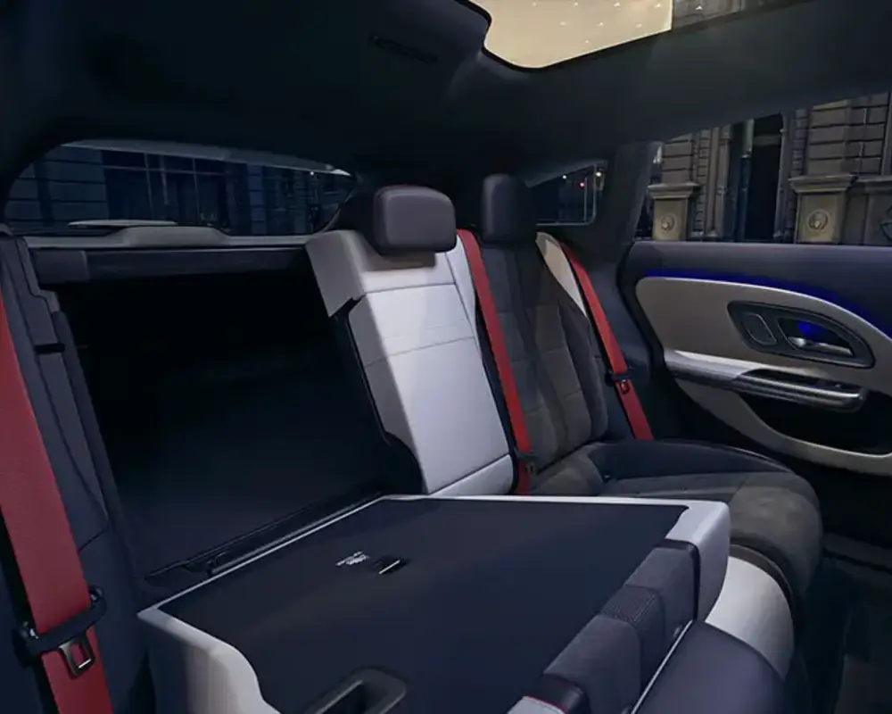 Складані задні сидіння