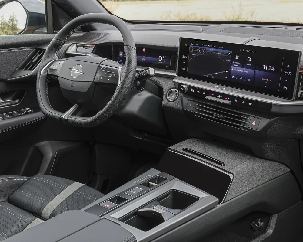 Інформаційно-розважальна система