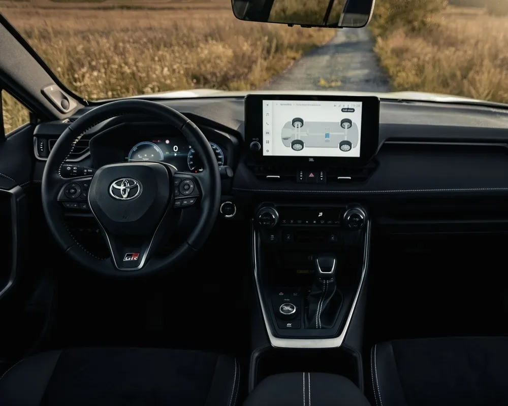 Просторий салон