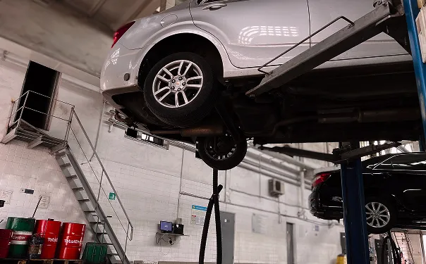 Страховим компаніям