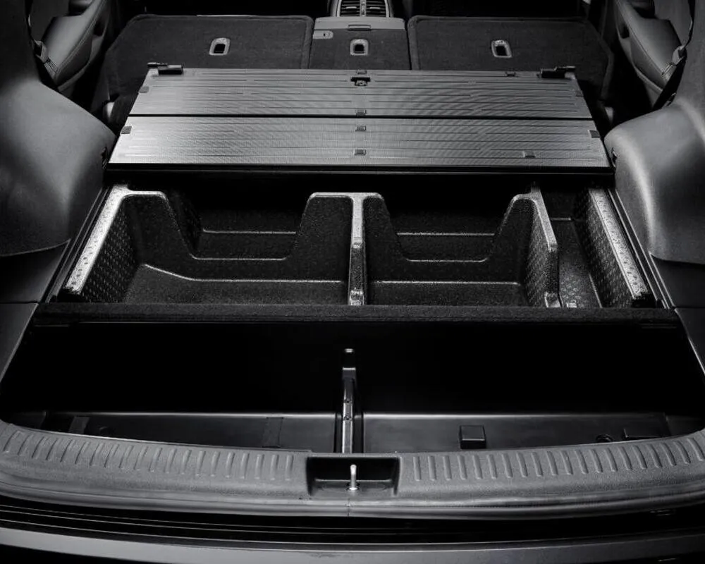 Додатковий відсік під підлогою багажника