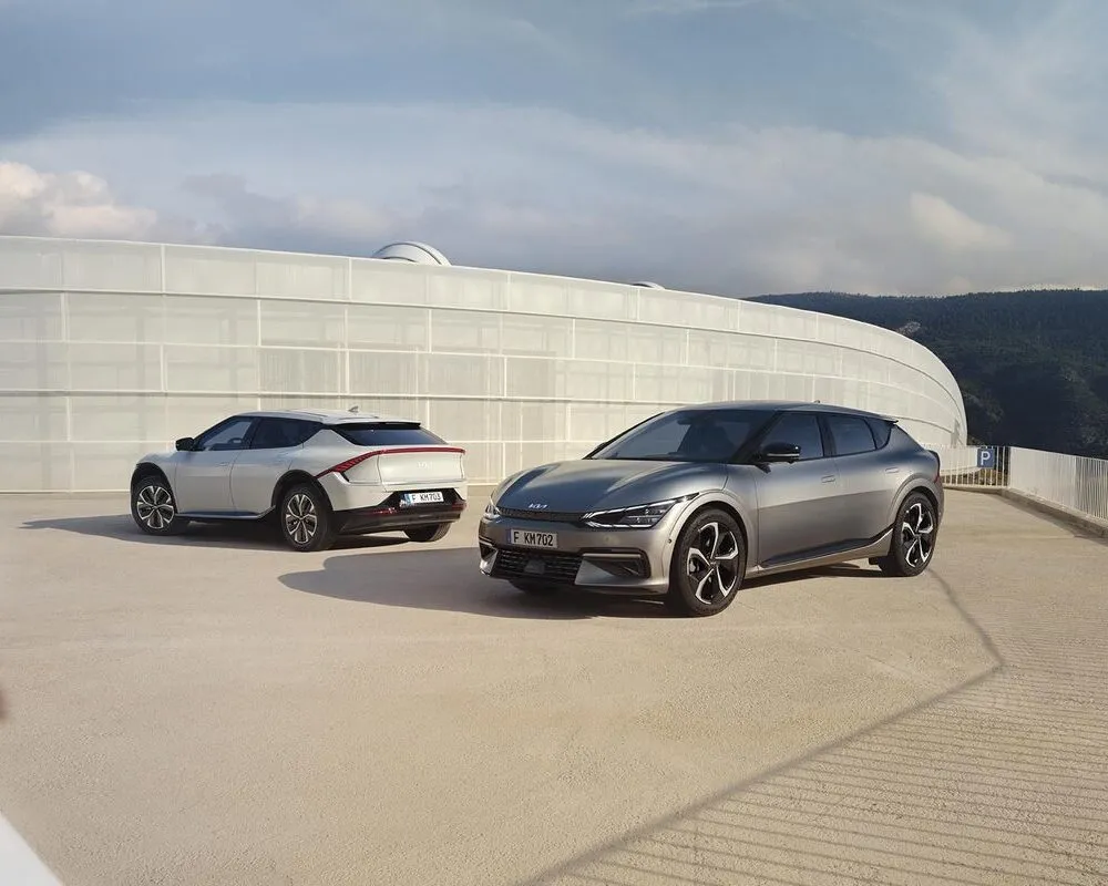 Філософія Opposites United